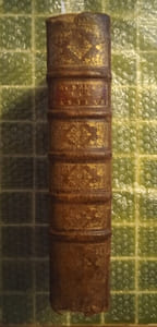 Le Sacramentaire des Pasteurs, tiré des Saintes Écritures, des Conciles, des Pères, et des usages de l’Église de France : contenant le dogme et la pratique de tous les Sacremens. Avec un traité des Monitoires à l’usage des Cours Ecclésiastiques & Séculières, & de Messieurs les Curez du Royaume. 