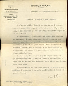 1887 - 1978. Diplomate. Ambassadeur à Berlin, il fréquentait Hitler et essaya en vain d’avertir le Quai d’Orsay des visées de l’Allemagne. Académie française en 1952. 2 lettres autographes signées.