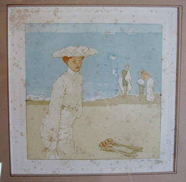 Femme en blanc sur la plage.. DU GARDIER Raoul