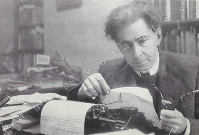 Cent lettres. Traduit du russe par A. Roudnikov. Avant-propos sur I. Ehrenbourg par Jean-Richard Bloch.