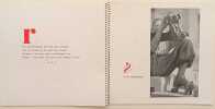Fotografisch abc boek. Voor kinderen die al groot zijn, met foto's van Jan Knip en rijmpjes van Piet Lied.. ALPHABET.