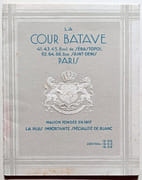 La Cour Batave. 41 Bd de Sébastopol et Rue St Denis à Paris. par MODE. - Image 1