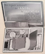 Le Cadeau que toutes les Femmes désirent en cette fin d'année....Une élégante nouveauté de Lancel. 3 Boulevard des Italiens, Place de l'Opéra à Paris. par LANCEL. - Image 2