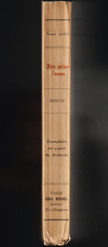 RIEN QU'UNE FEMME. Roman [Édition originale sur Hollande]. CARCO Francis