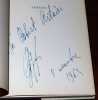 AN AUTOBIOGRAPHY WITH PICTURES. [&Eacute;dition originale, sign&eacute;e par Nureyev]. NUREYEV  Rudolf.