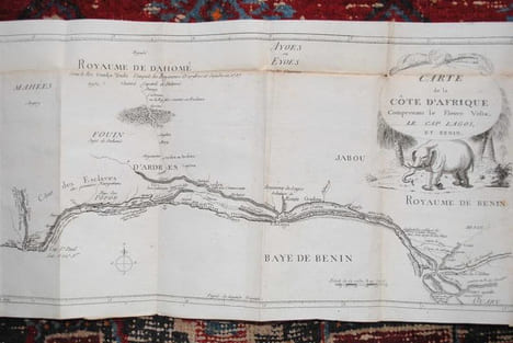 MÉMOIRES DU RÈGNE DE BASSA-AHADÉE, ROI DE DOHOMÉ, ETAT SITUÉ DANS L'INTÉRIEUR DE LA GUINÉE; & VOYAGE DE L'AUTEUR À ABOMÉ, QUI EN EST LA CAPITALE. ON Y ...