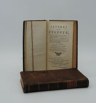 Lettres sur l’Égypte, où l’on trouve le parallèle des mœurs anciennes et modernes de ses habitans, où l’on décrit l’état, le commerce, l’agriculture, ...