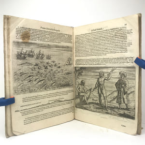 Premier livre de la navigation aux Indes orientales par les hollandois et des choses à eux advenues : ensemble les conditions, les moeurs et manières de vivre des nations par eux accordées, plus les monnoyes, épices etc 