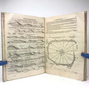 Premier livre de la navigation aux Indes orientales par les hollandois et des choses à eux advenues : ensemble les conditions, les moeurs et manières de vivre des nations par eux accordées, plus les monnoyes, épices etc 