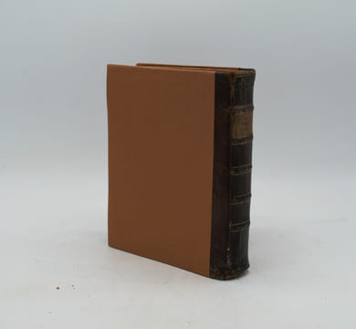 Le Chou-king, un des livres sacrés des Chinois,... ouvrage recueilli par Confucius.
Traduit et enrichi de notes, par feu le P. Antoine Gaubil ...