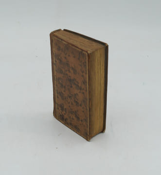 Amoenitates poeticae, sive Theodori Bezae, Marci-Antonii Mureti, et Joannis Secundi Juvenilia. Tum J. Bonnefonii Pancharis, J. Bellaii Amores. Etc Etc ...