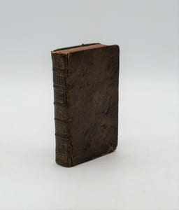 Nouveau voyage aux isles de l'Amérique : contenant l'histoire naturelle de ces pays, l'origine, les moeurs, la religion & le gouvernement des habitans anciens & modernes : Les guerres & les evenemens singuliers qui y sont arrivez pendant le séjour que l'auteur y a fait.
