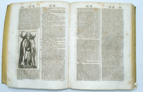 Melitensis Equitis Aurati, Comitis Palatini, Protonotarii Apoftolici, Cathedralis Ecclefiae Viterbienfis Canonici theologi, ac Sacrae Congregationis ...