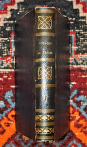 VOYAGES DANS LA PARTIE SEPTENTRIONALE DU BRÉSIL, DEPUIS 1809 JUSQU EN 1815, COMPRENANT LES PROVINCES DE PERNAMBUCO (FERNAMBOUC) , SEARA, PARAÏBA, MARAGNAN, ETC. ; TRADUIT DE L ANGLAIS PAR M. A. JAY. ORNÉS DE HUIT PLANCHES COLORIÉES ET DE DEUX CARTES. TOME PREMIER. 