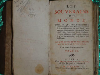 LES SOUVERAINS DU MONDE