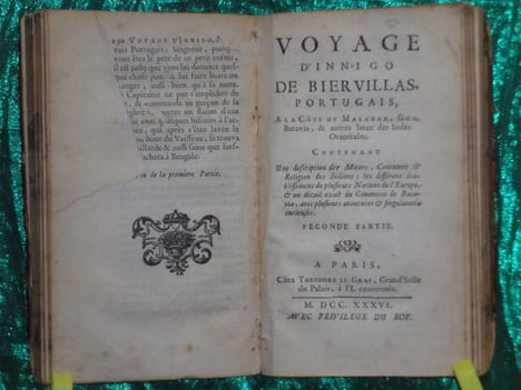 VOYAGE D INNIGO DE BIERVILLAS, PORTUGAIS, A LA COTE DE MALABAR, GOA, BATAVIA, & AUTRES LIEUX DES INDES ORIENTALES . SAUNIER DE BEAUMONT (ABBE)