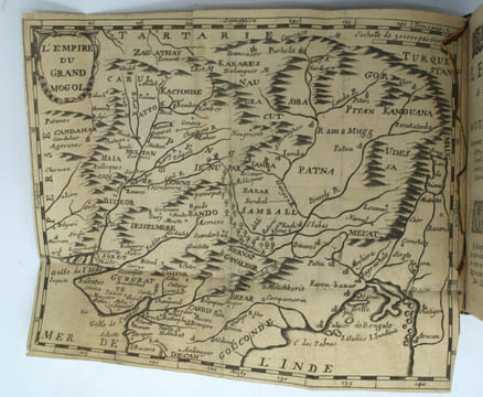 Voyages de François Bernier...contenant la description des États du Grand Mogol, de l'Hindoustan, du royaume de Kachemire, etc. Où il est traité des ...