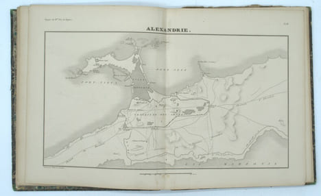 Voyage du maréchal duc de Raguse en Hongrie, en Transylvanie, dans la Russie méridionale, en Crimée, et sur les bords de la mer d'Azoff, à ...