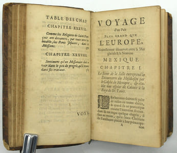 Nouveau Voyage d'un Pais plus grand que l'Europe Avec les réflections des entreprises du Sieur de la Salle, …&c. Enrichi de la Carte, de figures expressives, des mœurs & manieres de vivre des Sauvages du Nord, & du Sud, de la prise de Quebec Ville Capitalle de la Nouvelle France, par les Anglois, & des avantages qu'on peut retirer du chemin recourci de la Chine & du Japon, par le moien de tant de Vastes Contrées, & de Nouvelles Colonies, Avec approbation & dédié à Sa Majesté Guillaume III, Roy de la grande Bretagne par le R.P. Hennepin, missionnaire Recollect & Notaire Apostolique