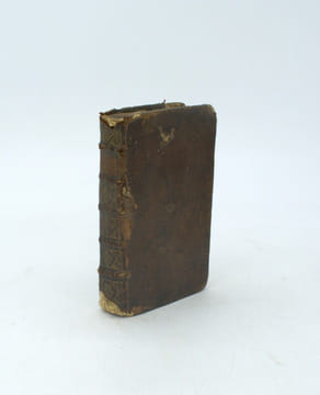 Journal du voyage fait a la Mer de Sud, avec les flibustiers de l'Amerique en 1684. & années suivantes, Seconde édition.
. RAVENEAU DE LUSSAN.