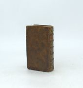 Nouveaux Voyages de Mr le Baron de LAHONTAN dans l'Amérique septentrionale, qui contient une relation des differens peuples qui y habitent ; la nature de leur gouvernement ; leur commerce, leurs coutumes, leur religion, & leur maniere de faire la guerre [...]. --Mémoires de l'Amérique septentrionale, ou la Suite des Voyages deMr le baron de LAHONTAN qui contiennent la description d'une grande étendüe de païs de ce continent [...].

 par LAHONTAN, Louis-Armand de Lom d’Arce, baron de

 - Image 1