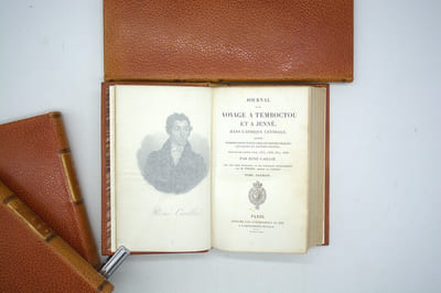 Journal d’un voyage à Tembouctou et à Jenné dans l’Afrique centrale, précédé d’observations faites chez les maures Brakna, les Nalous et d’autres peuples pendant les années 1824, 1825, 1826, 1827, 1828 Avec une carte itinéraire, et des remarques géographiques, par M Jomard, membre de l’institut

