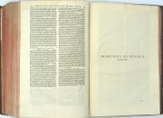 Medicae artis principes post Hippocratem & Galenum 
 par ESTIENNE (Henri, éditeur), AËTIUS D’AMIDA, PHILARETUS, THEOPHILUS, JEAN ACTUARIUS, NICOLAUS MYREPSUS, MARCUS MUSURUS, CELSUS, SCRIBONIUS LARGUS, MARCELLUS EMPIRICUS, SERENUS SAMMONICUS, RHEMNIUS FANNIUS PALAEMON
 - Image 5