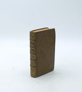 Recueil des voiages qui ont servi à l’établissement et aux progrès de la Compagnie des Indes orientales, formée dans les Provinces-Unies des Païs-Bas. Tome cinquième. Seconde édition revue par l’Autheur. Tome 3, première partie.
