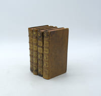 Voyage autour du monde, fait dans les années 1740, 41, 42, 43 & 44. Par George Anson ….