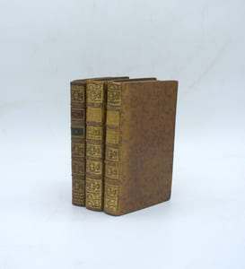Voyage autour du monde, par la frégate du roi la Boudeuse et la flûte l'Étoile, en 1766, 1767, 1768 et 1769. Seconde édition augmentée. Suivi de Journal d'un Voyage autour du Monde, Fait par MM. Banks & Solander, Anglois, en 1768, 1769, 1770, 1771