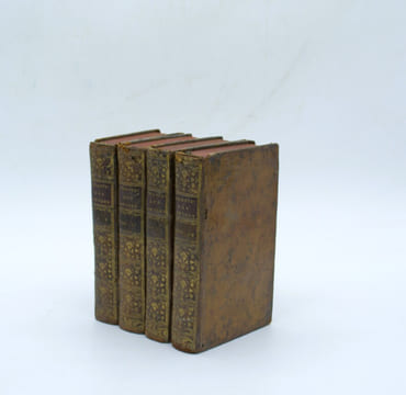 De la Manière d'enseigner et d'étudier les belles-lettres par rapport à l'esprit et au coeur, par M. Rollin, ... Nouvelle édition.. ROLLIN Charles.