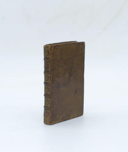 Les Élégies amoureuses d'Ovide. Traduites en françois, divisées en trois livres. Nouvelle édition augmentée et embellie de figures. 
