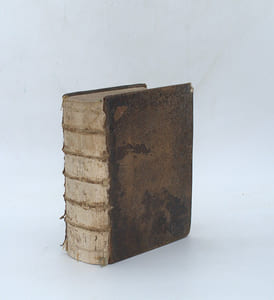 Le Commentaire Royal ou l'Histoire des Yncas Roys du Peru […] Ensemble une description particulière des Animaux, des Fruicts, des Minéraux, des Plantes, & des Singularitez du Païs [...] » 

