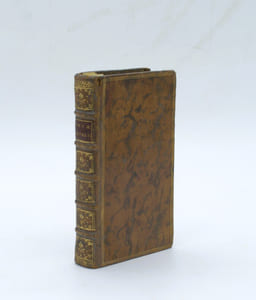 Theodori Bezae Vezelii Poemata, suivi de Marci Antonii Mureti Juvenilia, suivi de Joannis Secundi Hagiensis Juvenilia & Pancharis Joan. Bonefonii Arverni.

