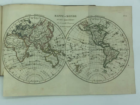 " Petit Atlas de toutes les parties du Monde…contenant les découvertes des voyageurs
modernes et l'état géographique de l'Europe, d'après les ...