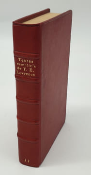 LES TEXTES ESSENTIELS DE T.E. LAWRENCE. LAWRENCE T.E.