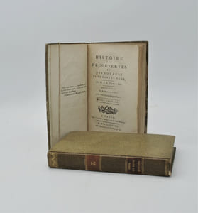 Histoire des Découvertes et des Voyages faits dans le Nord, mise en Français par M. Broussonet. 