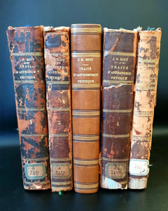 TRAITE ELEMENTAIRE D'ASTRONOMIE PHYSIQUE