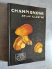 Champignons - Atlas illustre. Illustrations d'apres les aquarelles de Otto USAK.. PILAT (Dr Albert).