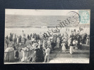 CABOURG-LA TERRASSE ET LA PLAGE A L'HEURE DU BAIN-CARTE POSTALE. 