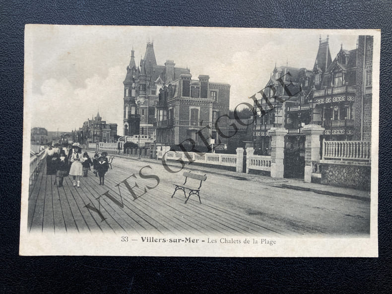 VILLERS-SUR-MER-LES CHALETS DE LA PLAGE-CARTE POSTALE. 