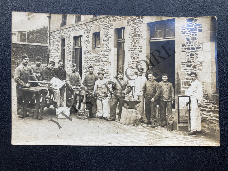 CARTE POSTALE-PHOTO-10e ESCADRON DE TRAIN FOUGERES-9 MAI 1914. 