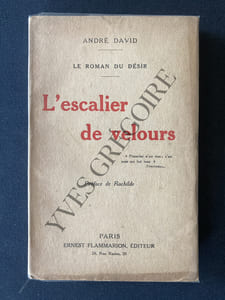 L'ESCALIER DE VELOURS