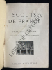 LES SCOUTS DE FRANCE par deux scouts. 