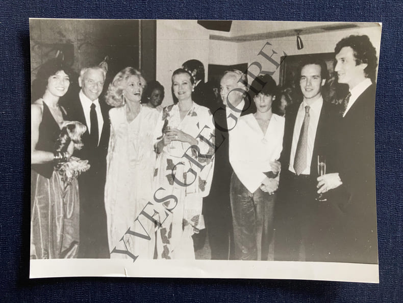 PHOTO DE PRESSE-GRACE ET RAINIER DE MONACO FETENT LEURS 25 ANS DE MARIAGE EN CALIFORNIE-1981. 