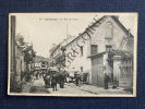 CARTE POSTALE-SURESNES-LA RUE DU PONT. 