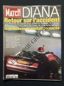 PARIS MATCH-N°2841-DU 30 OCTOBRE AU 5 NOVEMBRE 2003