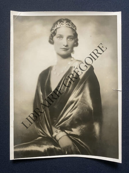 ASTRID DE BELGIQUE	. 