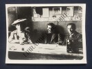 PHOTOGRAPHIE-FERNANDE OLIVIER, PABLO PICASSO ET RAMON REVENTOS-CAFE EL GUAYABA-BARCELONE-1906. 