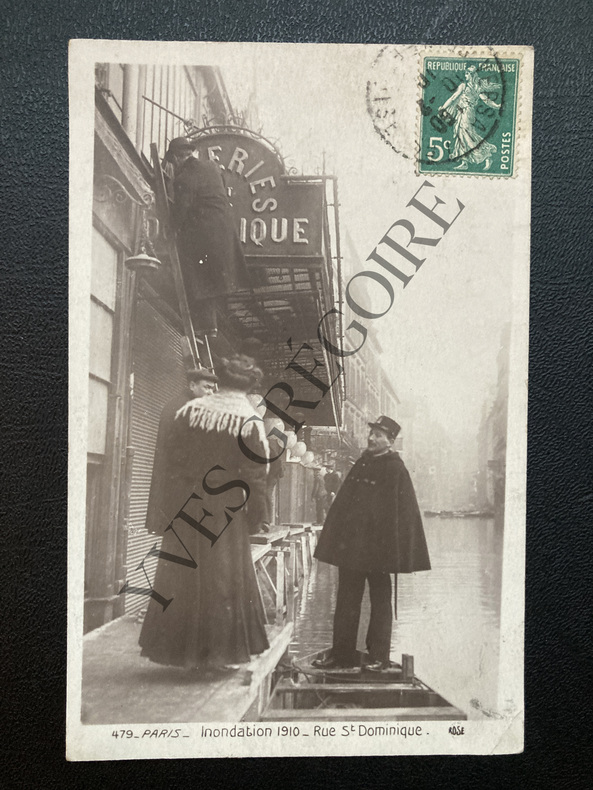 CARTE POSTALE 479 PARIS INONDATION 1910 RUE SAINT-DOMINIQUE. 